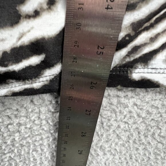 Chicos Womens Top 3 Extra Large Black White Zebra Print Sleeveless‎ Shirt - Picture 7 of 7